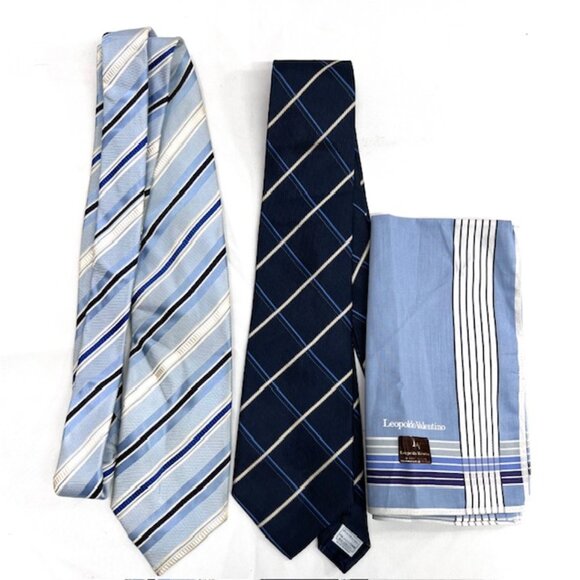 Set: 2 Valentino F Neckties Blue Striped +1 Valentino L Blue Handkerchief (60) - Picture 3 of 11